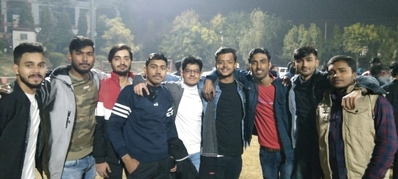 attending-fest-in-college